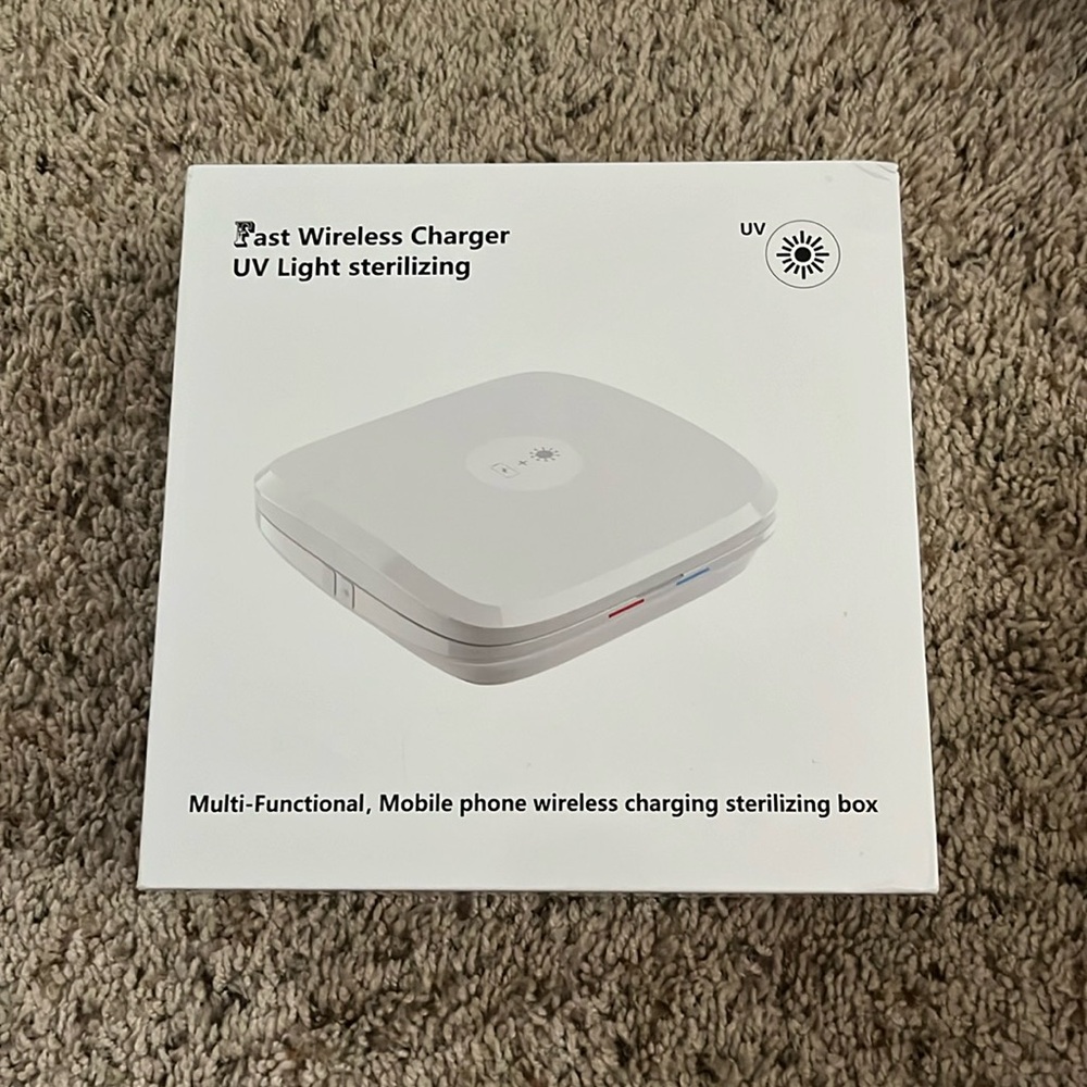 New in Box Fast GMC Wireless Charger UV Light Sterilizing *missing cord*